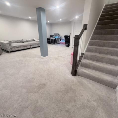 2091 Farroni Drive Willoughby OH 44094