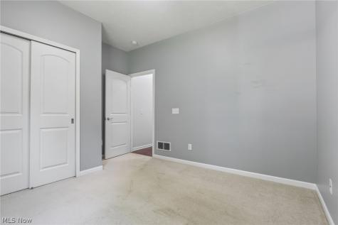 106 Rotili Lane Akron OH 44321