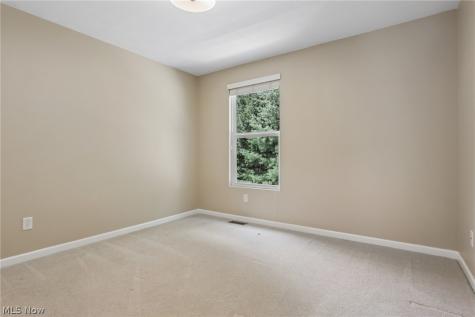 106 Rotili Lane Akron OH 44321