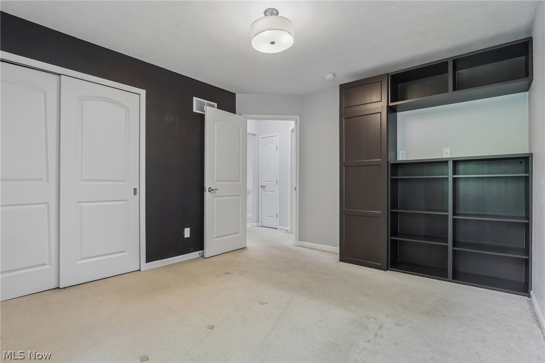 106 Rotili Lane Akron OH 44321