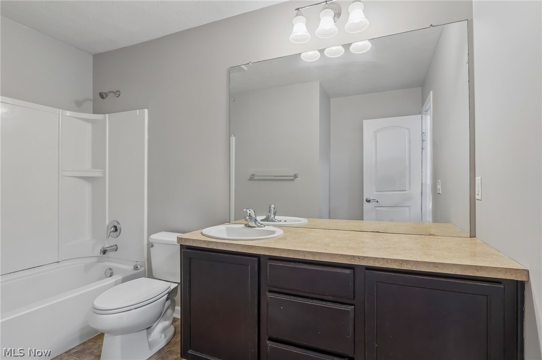 106 Rotili Lane Akron OH 44321