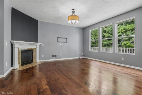 106 Rotili Lane Akron OH 44321