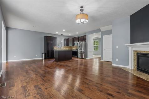 106 Rotili Lane Akron OH 44321