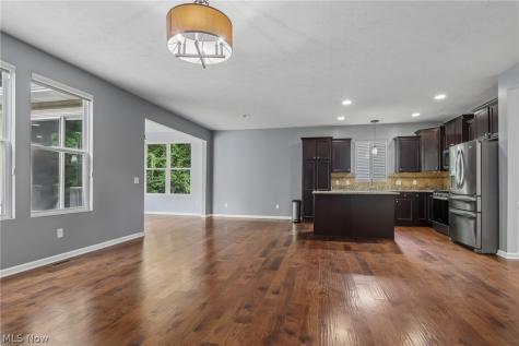 106 Rotili Lane Akron OH 44321