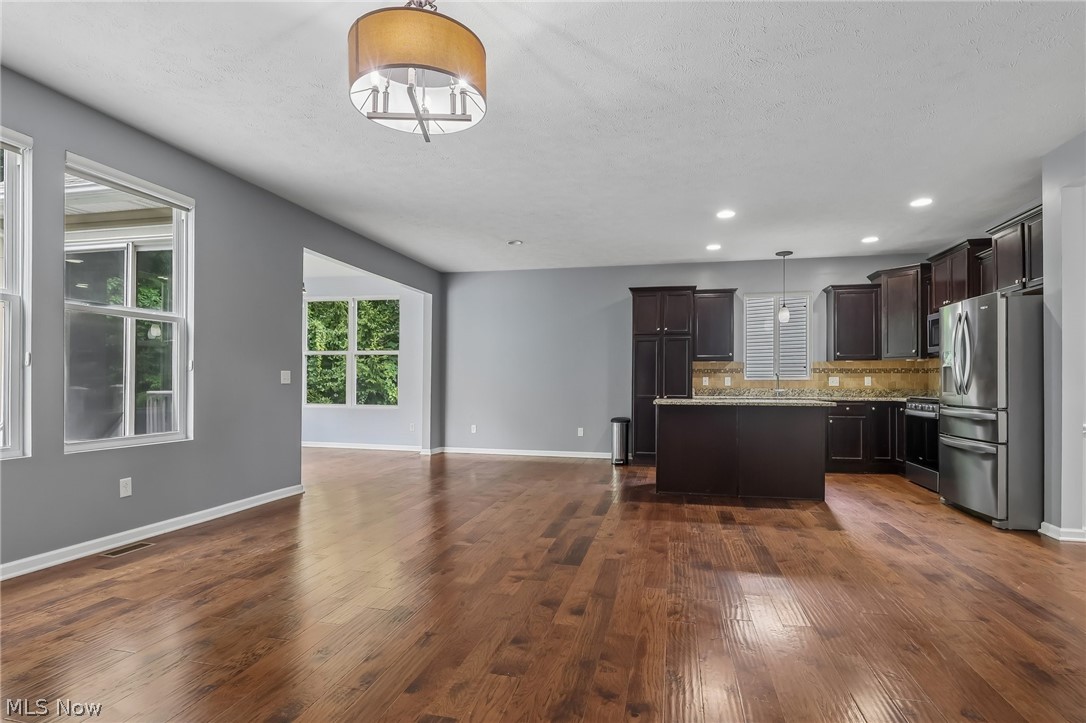 106 Rotili Lane Akron OH 44321