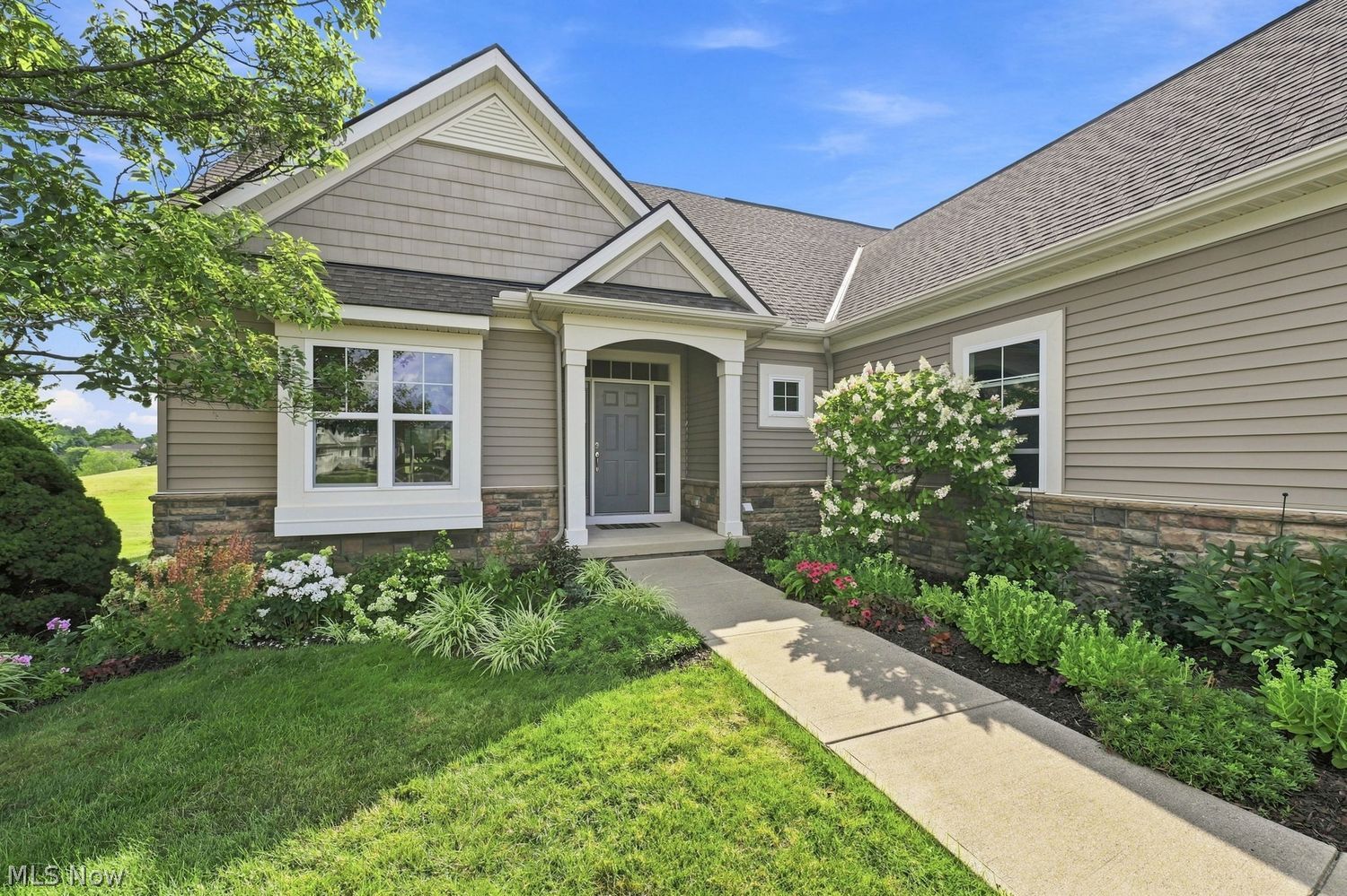 407 Saint Andrews Lane Broadview Heights OH 44147