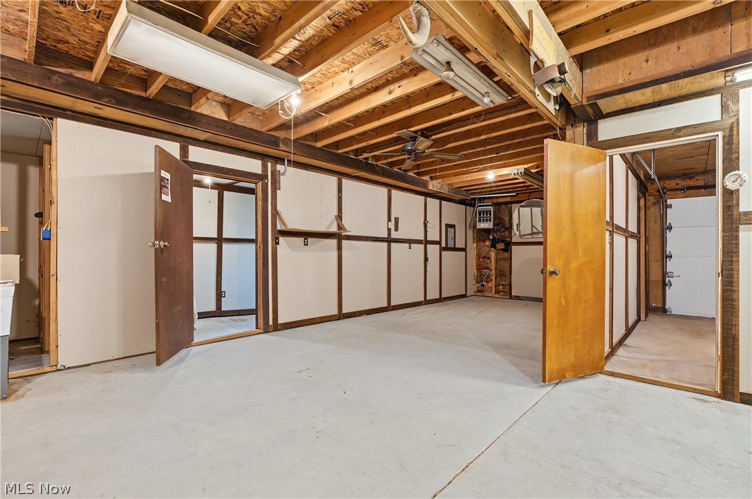 1455 Woodland Lane Silver Lake OH 44224