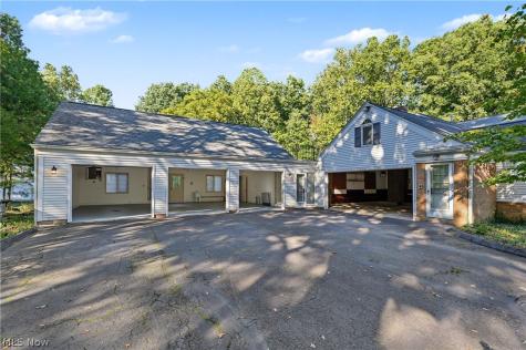 1455 Woodland Lane Silver Lake OH 44224