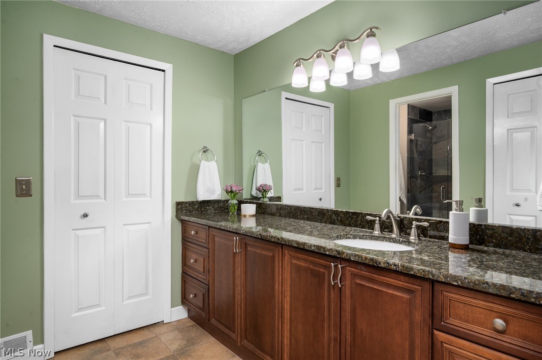 5082 Cheswick Drive Solon OH 44139
