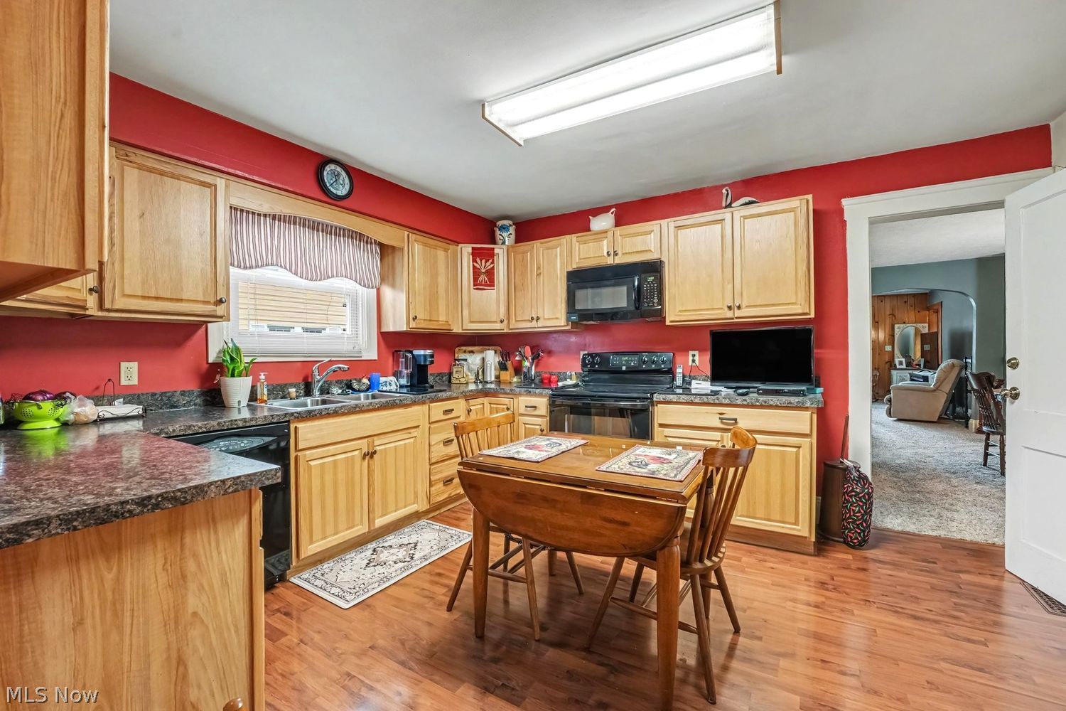 117 S Crowell Avenue Geneva OH 44041