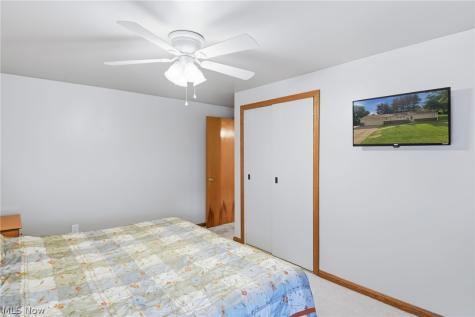937 Pineview Avenue SE North Canton OH 44720