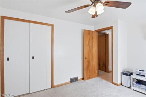 937 Pineview Avenue SE North Canton OH 44720