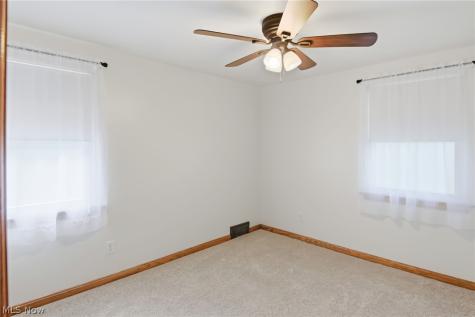937 Pineview Avenue SE North Canton OH 44720