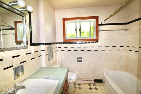 413 Harding Street Medina OH 44256