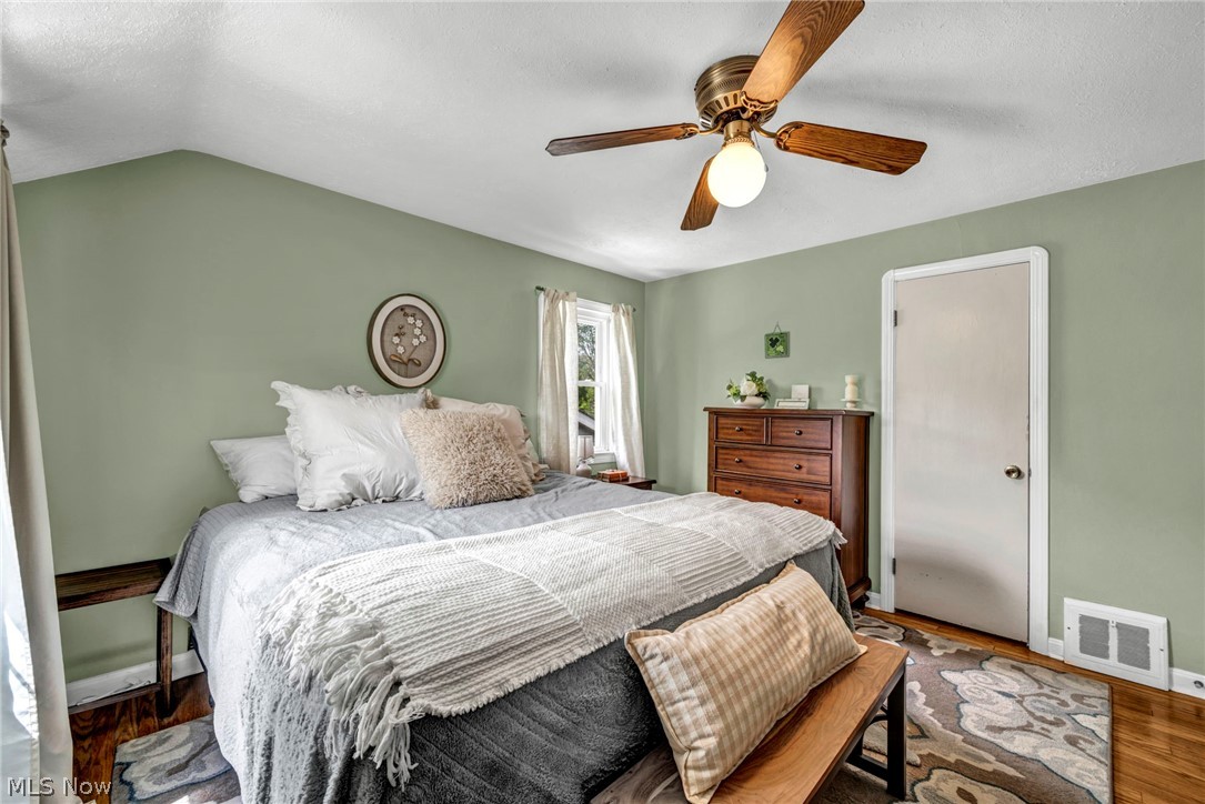 20944 Woodstock Avenue Fairview Park OH 44126