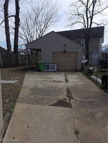 13710 Cranwood Park Boulevard Garfield Heights OH 44125