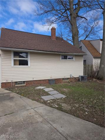 13710 Cranwood Park Boulevard Garfield Heights OH 44125