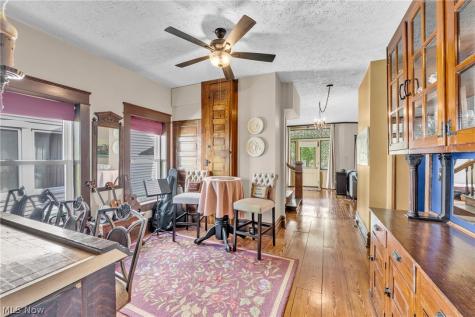 132 6th Street NW Barberton OH 44203