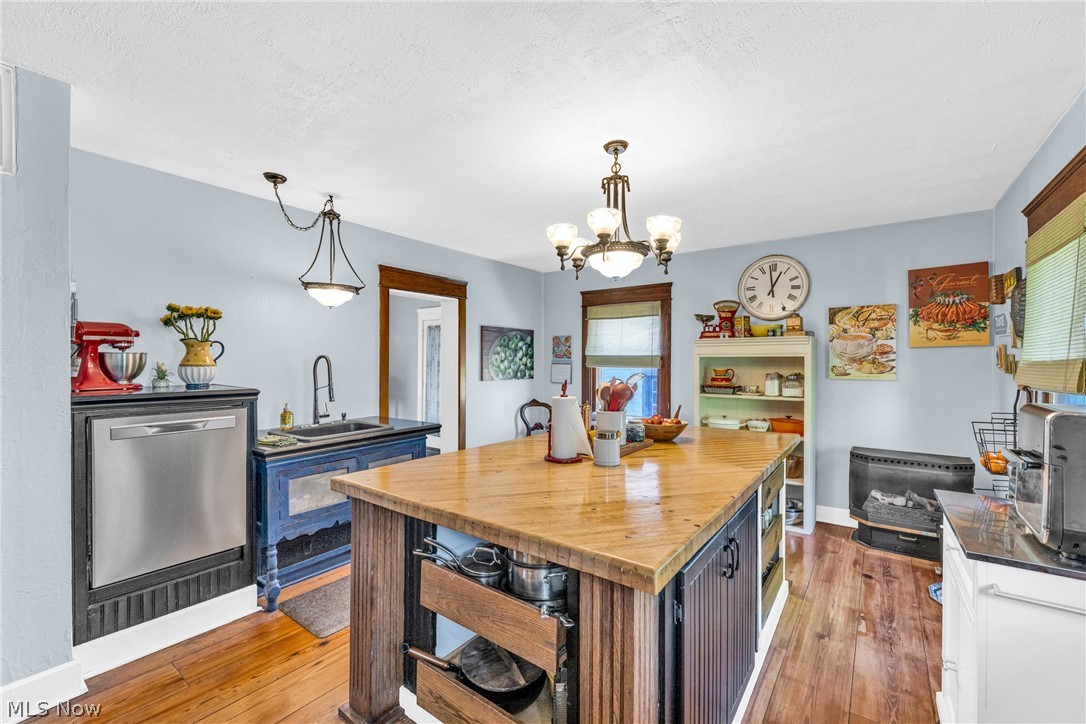 132 6th Street NW Barberton OH 44203