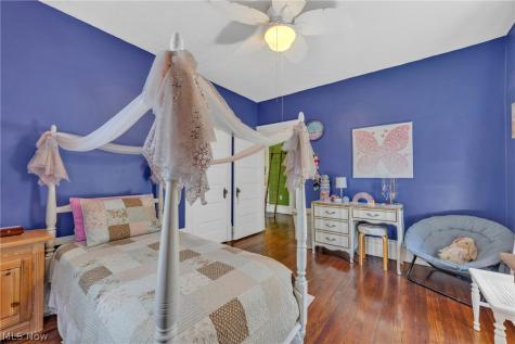 132 6th Street NW Barberton OH 44203