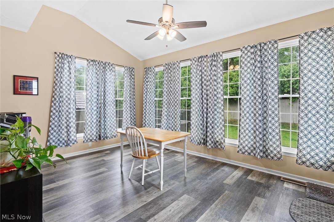 137 Colonial Drive Painesville OH 44077