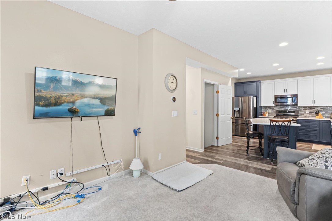 137 Colonial Drive Painesville OH 44077