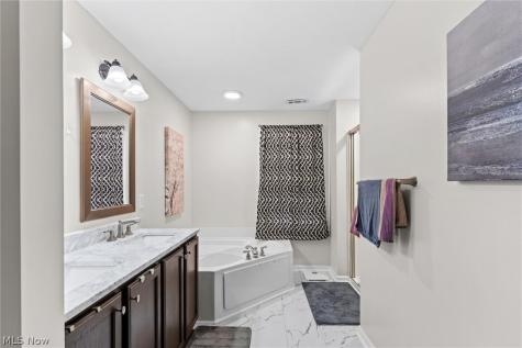 137 Colonial Drive Painesville OH 44077