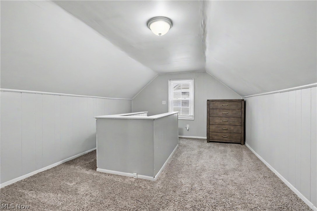 834 Sarcee Avenue Akron OH 44305