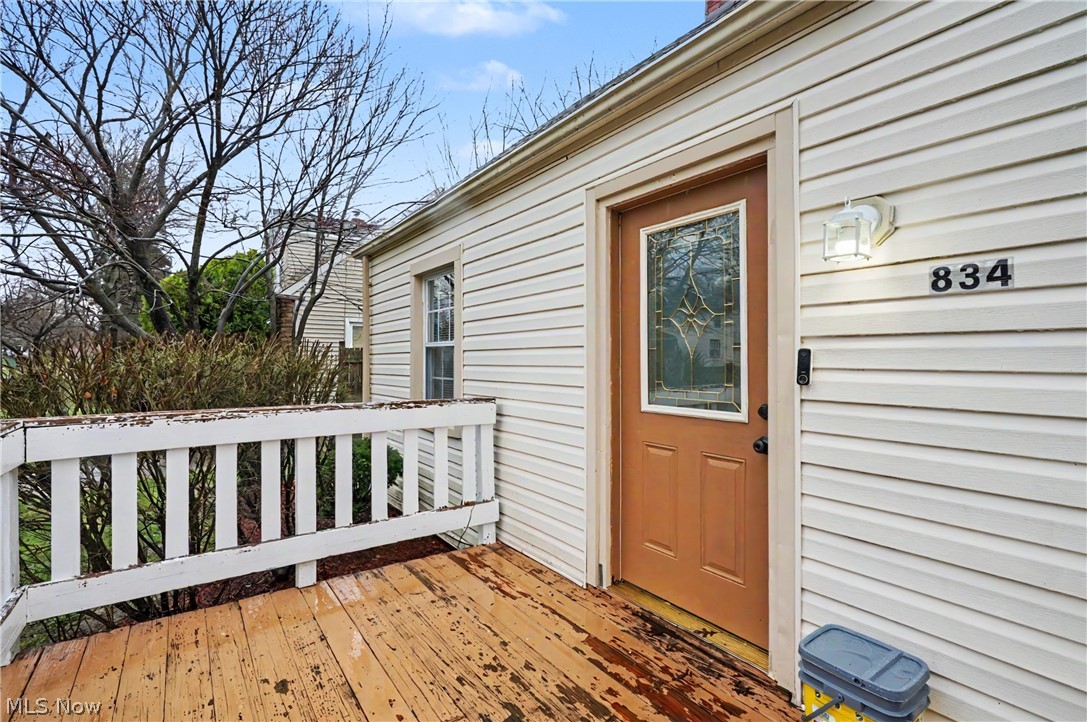 834 Sarcee Avenue Akron OH 44305