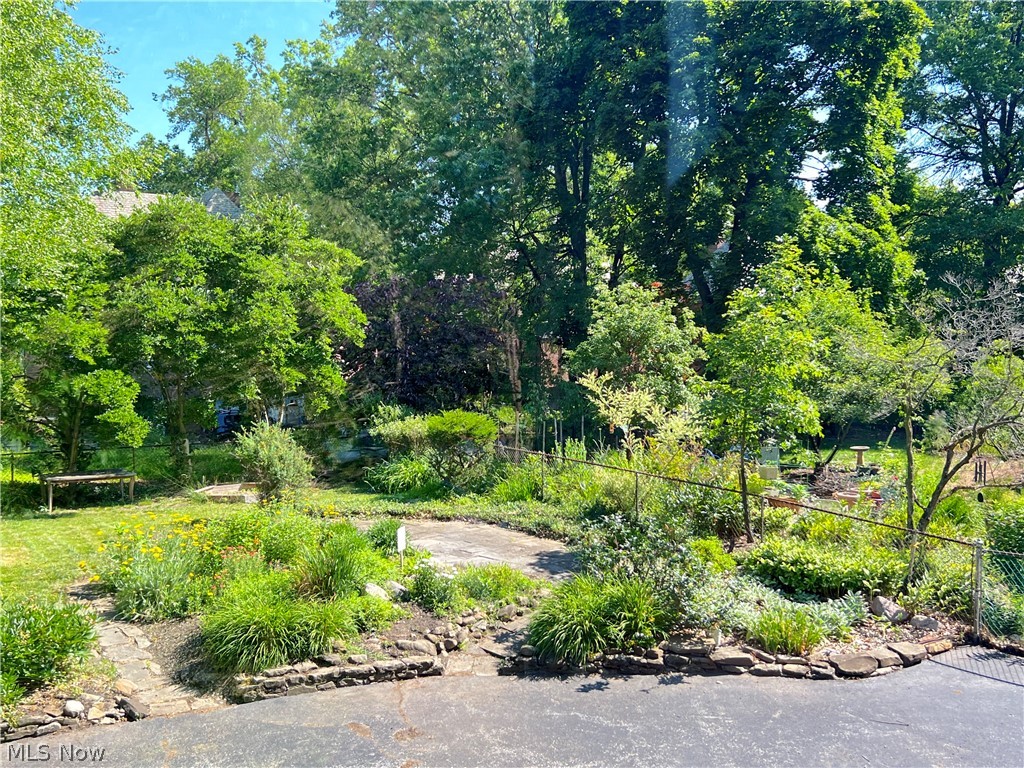 16287 Brewster Road Cleveland OH 44112