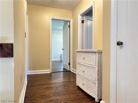 16287 Brewster Road Cleveland OH 44112