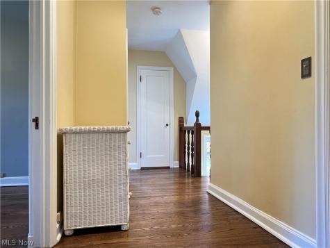 16287 Brewster Road Cleveland OH 44112