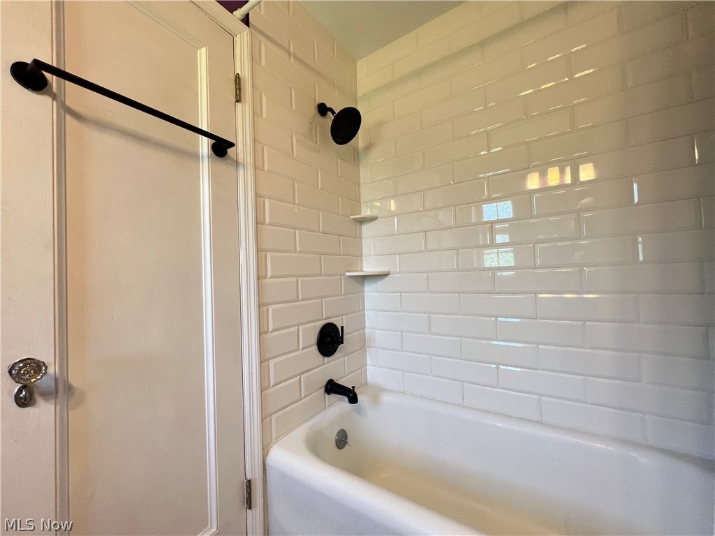 16287 Brewster Road Cleveland OH 44112
