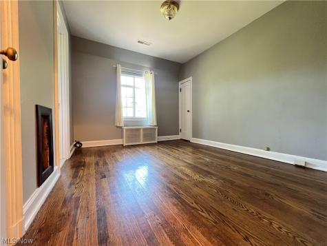 16287 Brewster Road Cleveland OH 44112