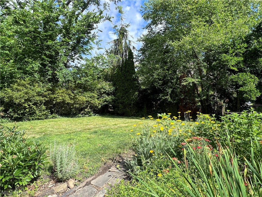 16287 Brewster Road Cleveland OH 44112