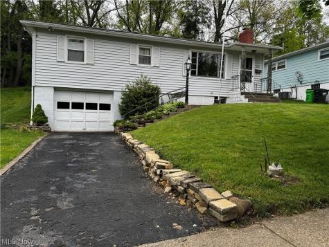 739 Western Drive Wooster OH 44691