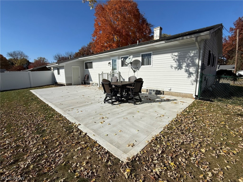 826 Chelsea Drive Dover OH 44622