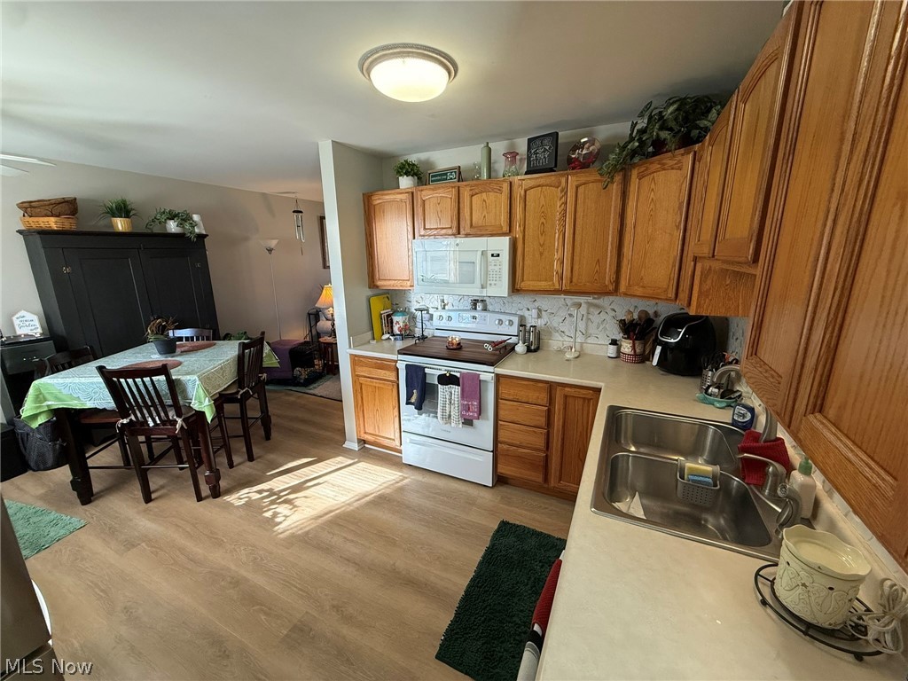 826 Chelsea Drive Dover OH 44622