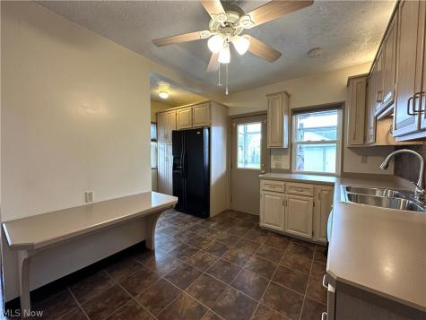 2713 Brookview Boulevard Parma OH 44134