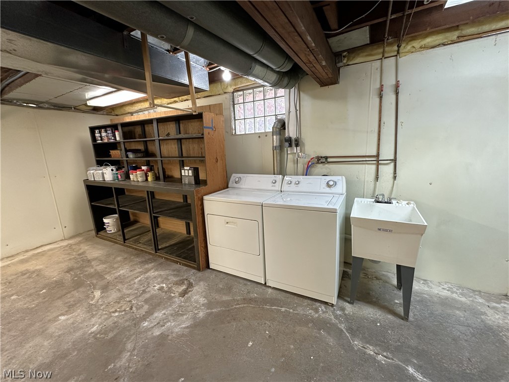 2713 Brookview Boulevard Parma OH 44134