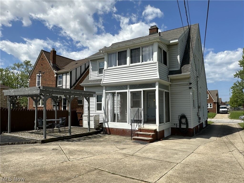 2713 Brookview Boulevard Parma OH 44134