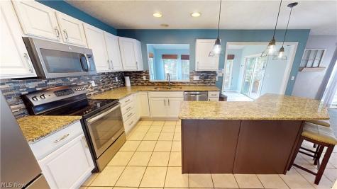 591 Brookpointe Circle Northfield OH 44067