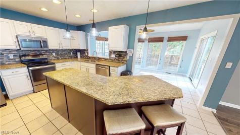 591 Brookpointe Circle Northfield OH 44067