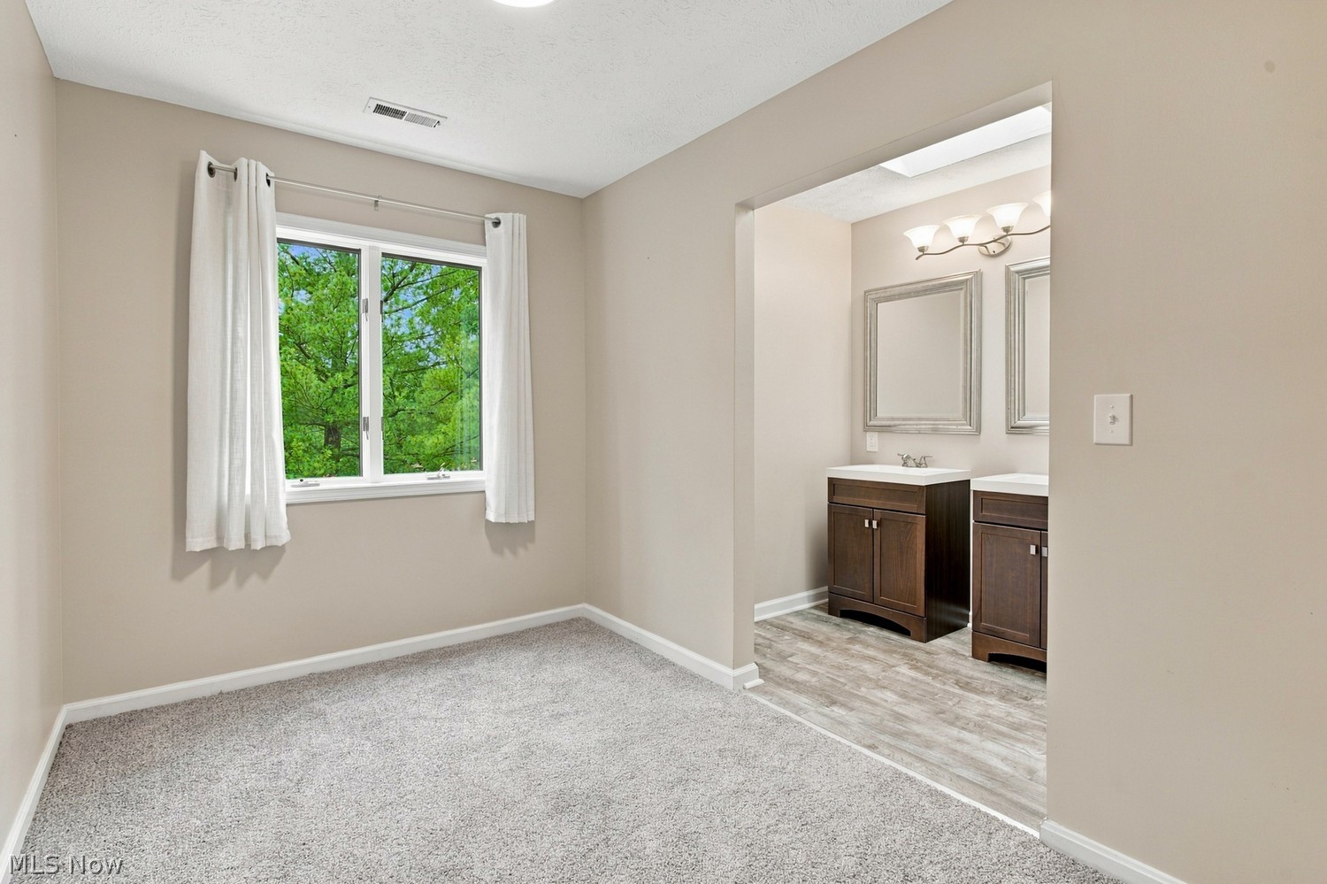 37130 Eagle Road Willoughby Hills OH 44094