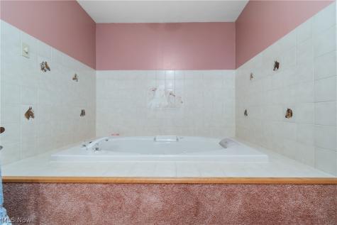 5510 Steiner Road Sterling OH 44276