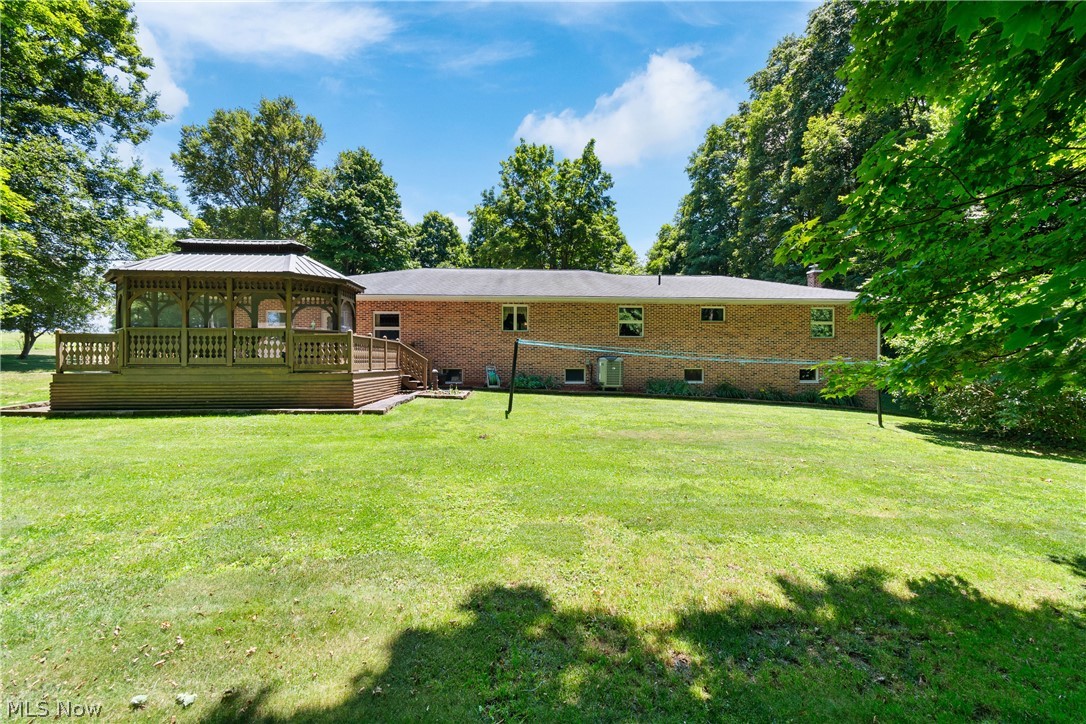 5510 Steiner Road Sterling OH 44276