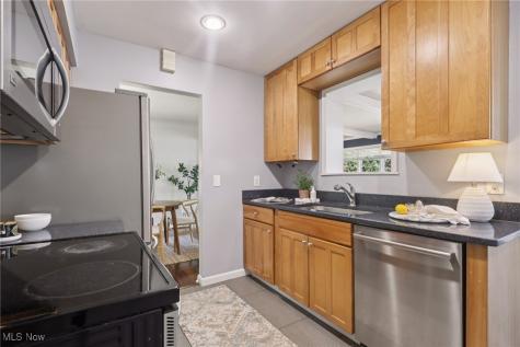 1283 Bates Road Rocky River OH 44116