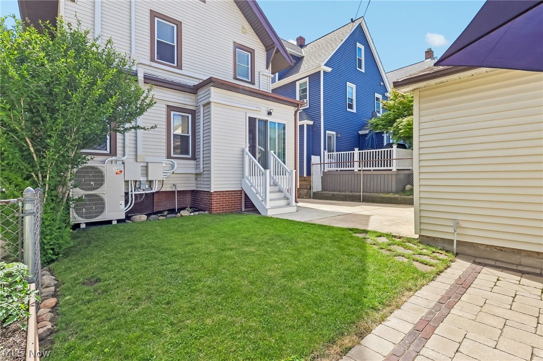 1356 Westlake Avenue Lakewood OH 44107