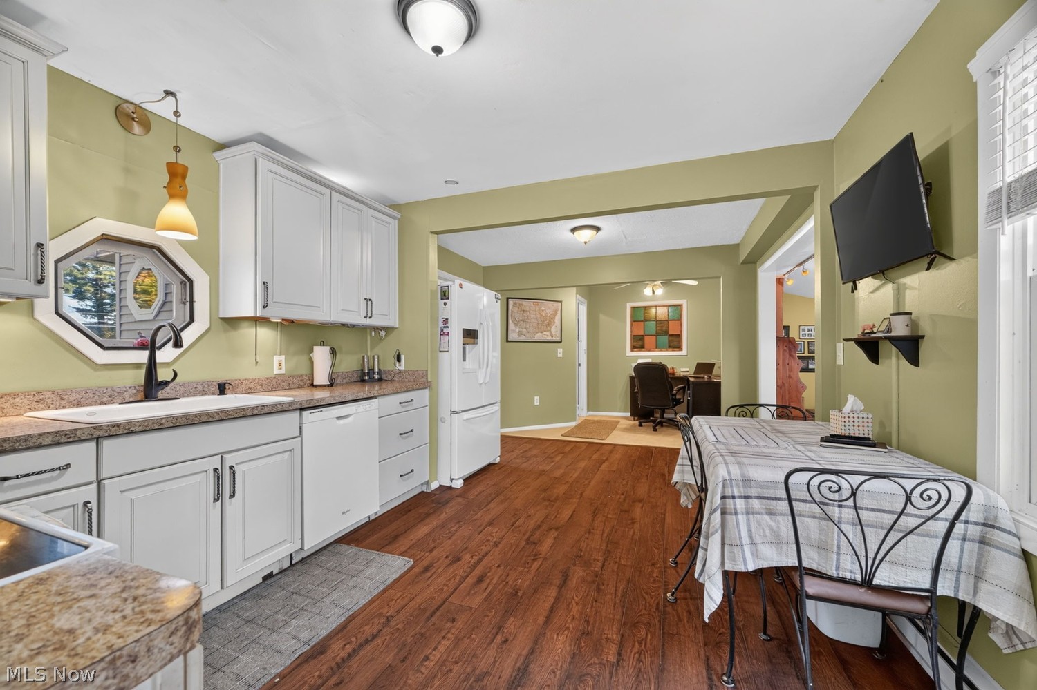 14276 Watt Road Novelty OH 44072