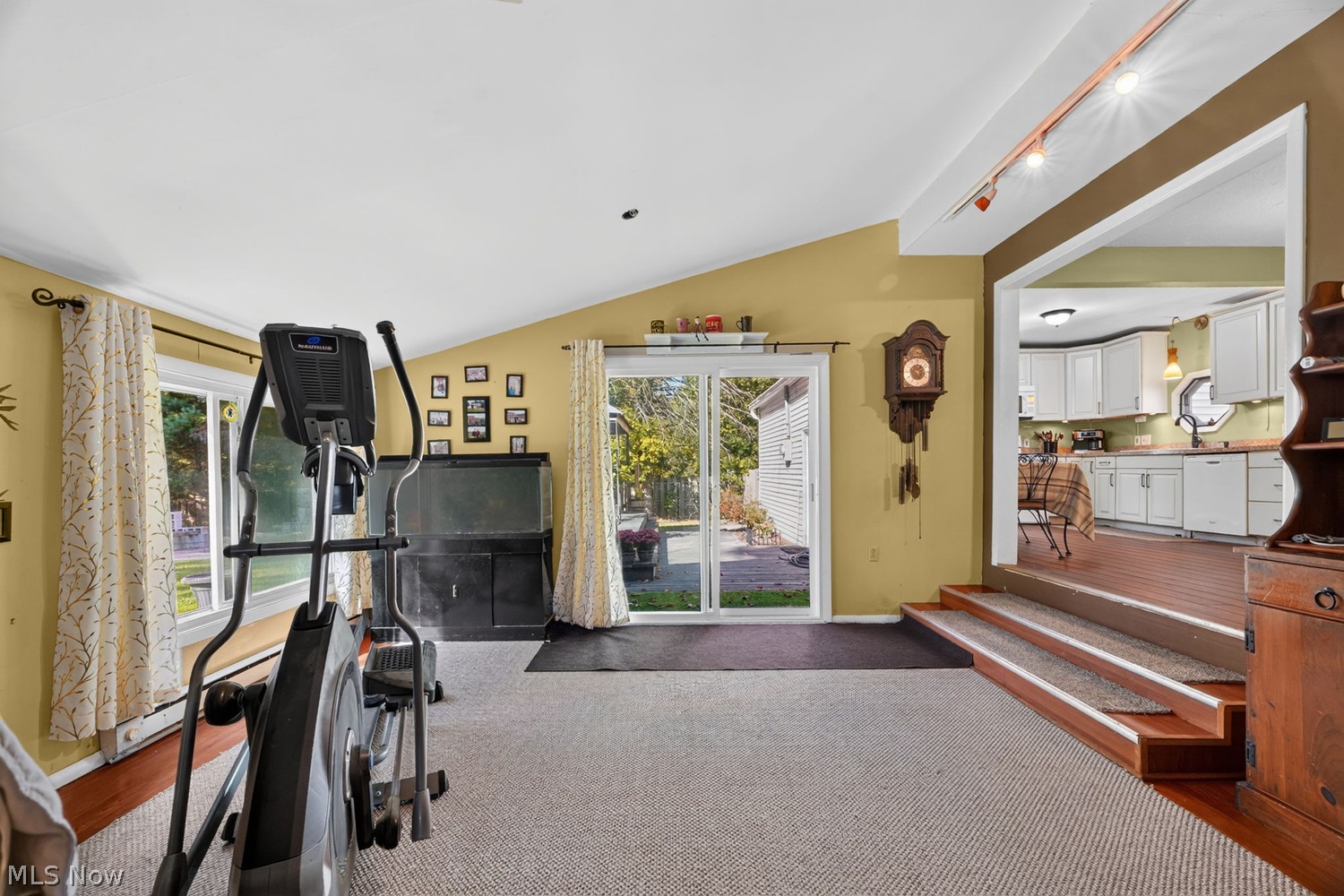 14276 Watt Road Novelty OH 44072